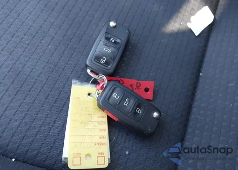 2016 Volkswagen Jetta 1.4T Se z USA, uszkodzony, nr VIN 3VWD67AJ6GM237547